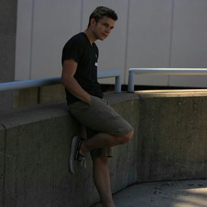 Meet your Posher, Victor